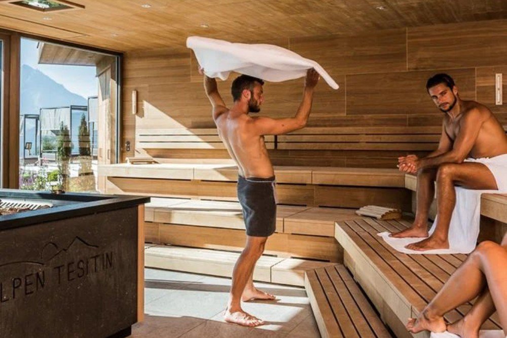 Sauna and Cold Plunge Contrast Recovery